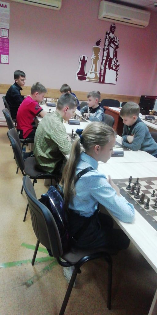 23 октября в Городском шахматном клубе им. М.И. Найдова состоялось открытие третьего сезона  открытых соревнований по шахматам среди школьников г. Кемерово «Школьная Шахматная Лига»
