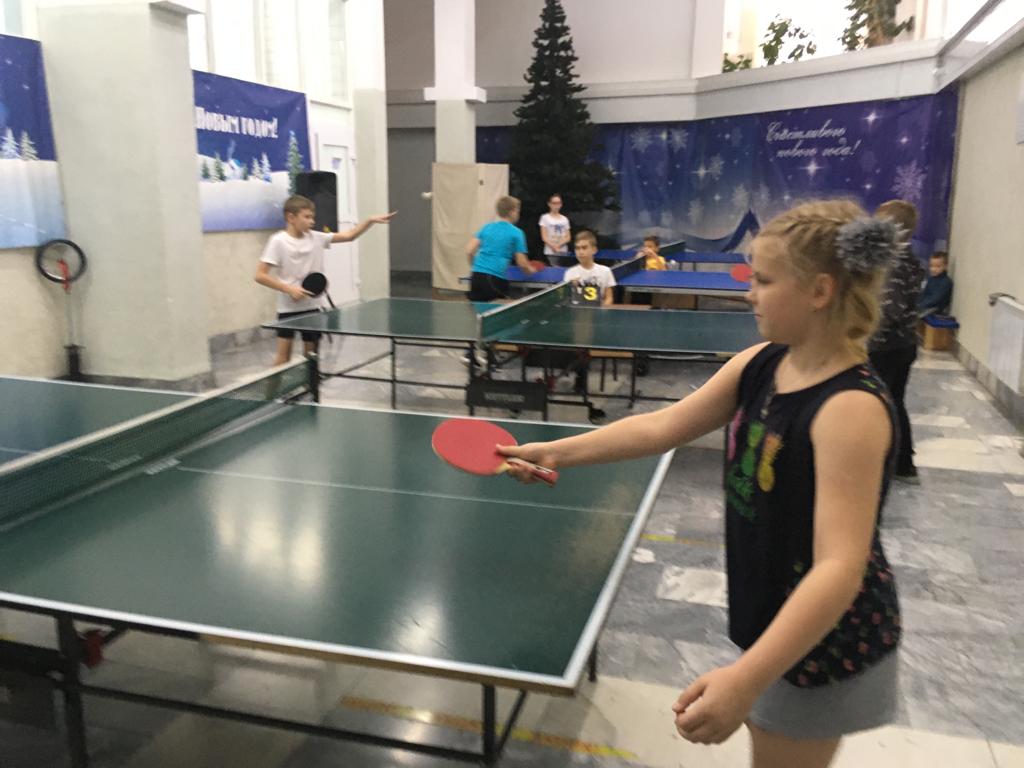 Воспитанница клуба по месту жительства «Слава» Злата Куль заняла 1 место в турнире по настольному теннису среди школьников