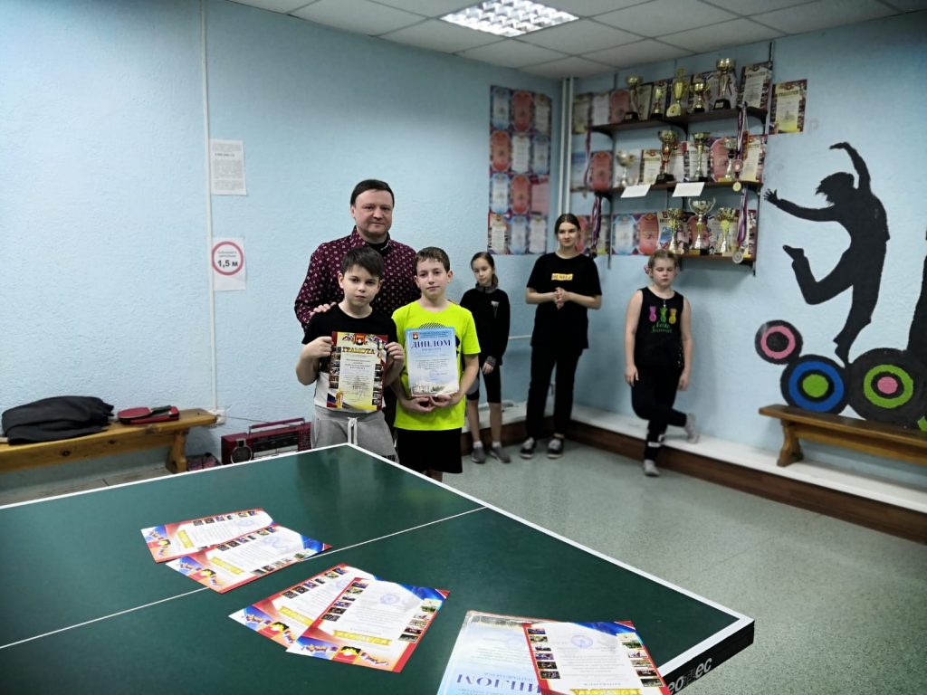 20 января 2022 года в клубе по месту жительства "Слава" прошел внутриклубный турнир по настольному теннису в парном разряде