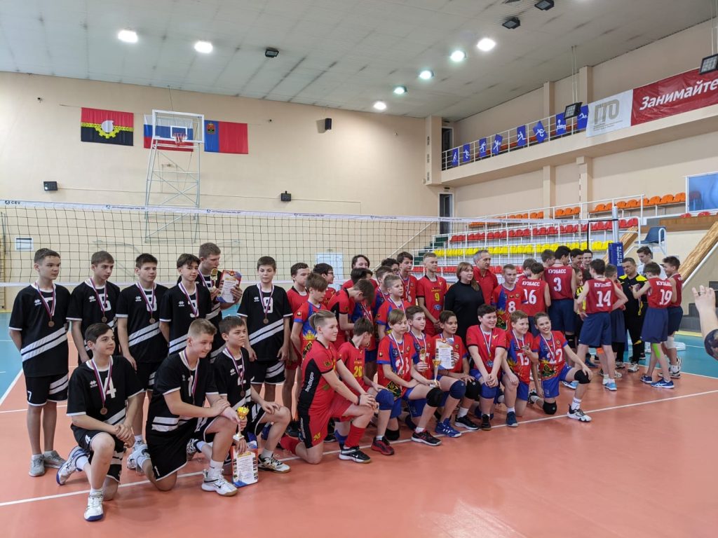 Команда клуба по месту жительства "Южный" приняла участие в межрегиональном турнире по волейболу среди юношей 2008-2009 г.г.р.