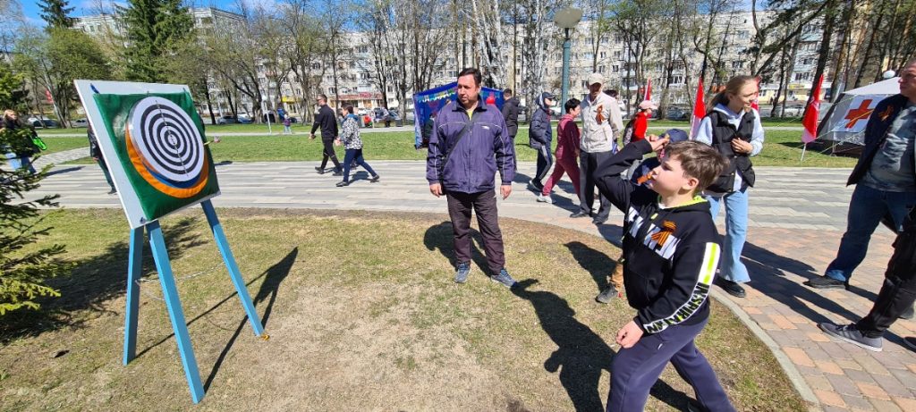 9 мая 2022 года в линейном парке бульвара Строителей города Кемерово прошли праздничные мероприятия, посвящённые Дню Победы советского народа в Великой Отечественной войне