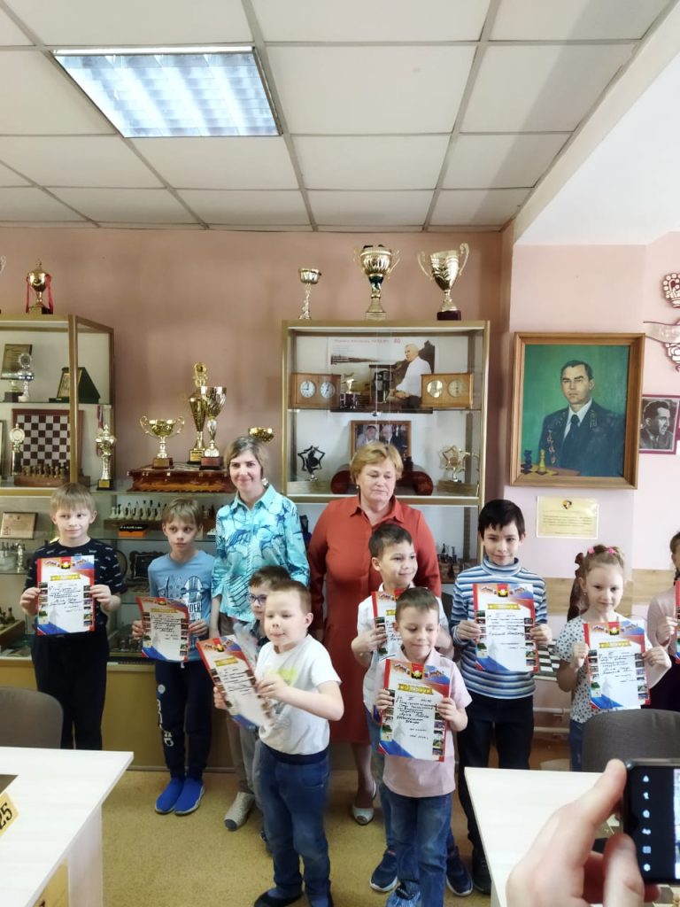 08.05.2021 в Городском шахматном клубе им. М.И. Найдова прошел детско-юношеский турнир по шахматам, посвященный Дню Победы советского народа в Великой Отечественной войне 1941 – 1945 г.г.