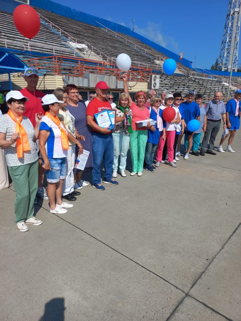 11 августа 2022 года на стадионе «Химик» прошел легкоатлетический праздник «Стартуем для здоровья», посвященный Всероссийскому Дню физкультурника
