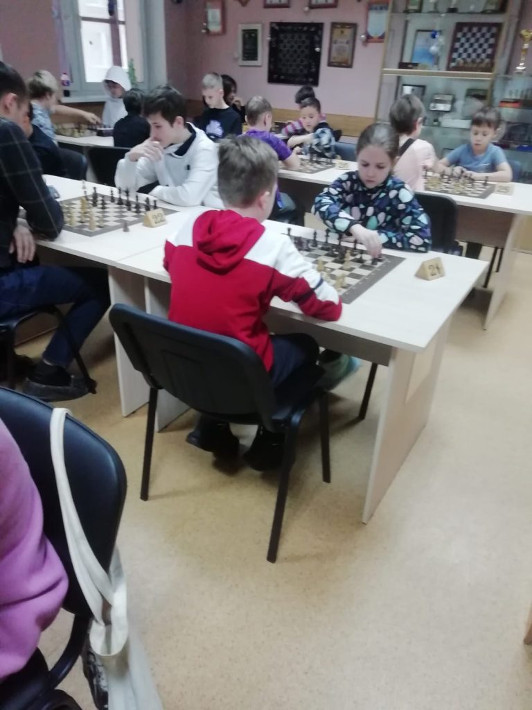 25 декабря 2022 года в Городском шахматном клубе им. М.И. Найдова прошел Открытый блицтурнир по шахматам «Новогодний»