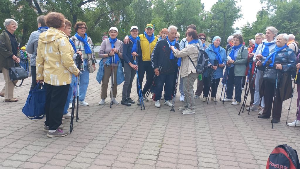 26 июня 2023 года ветераны клуба по месту жительства Сибиряк» приняли участие во Всероссийской акции «10000 шагов к жизни» в Сквере искусств г. Кемерово, приуроченной к празднованию Дня молодежи