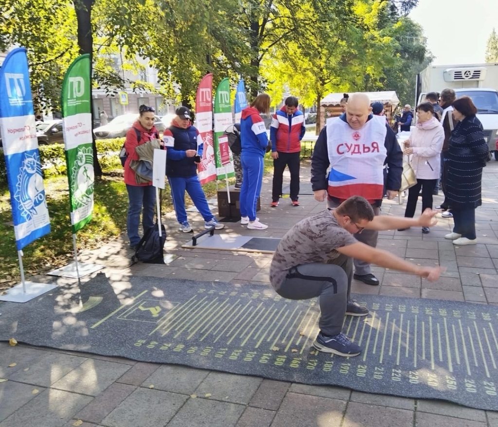 20 сентября 2024 года на улице Весенняя города Кемерово прошел большой праздник - «Ветеранский Арбат»
