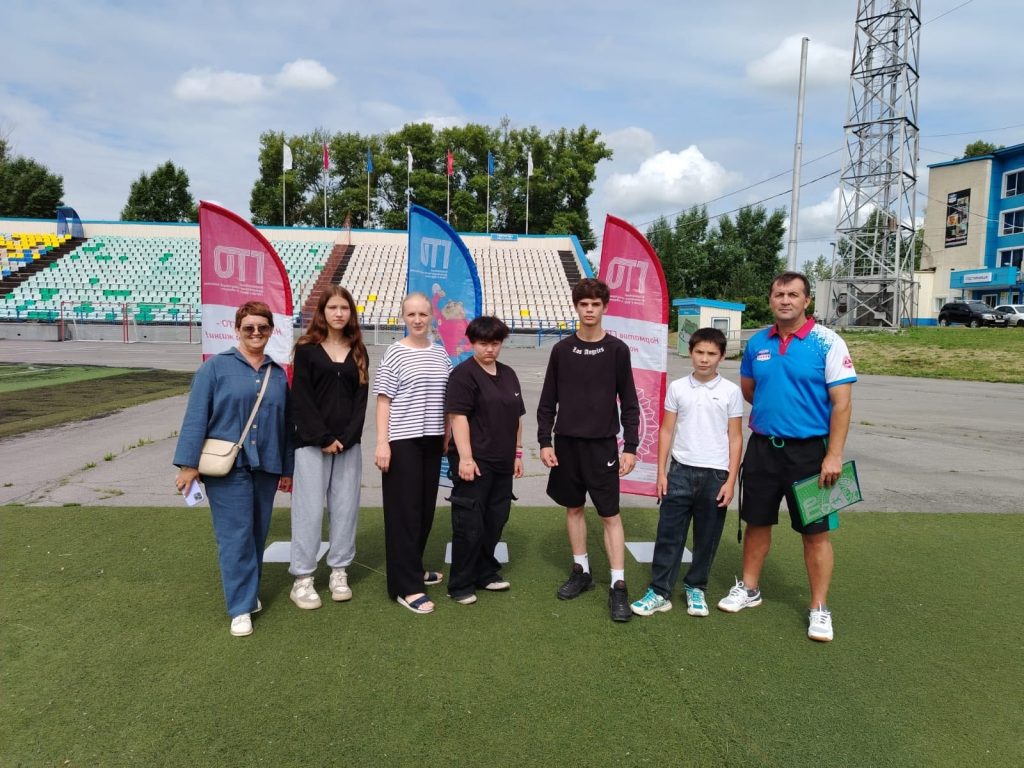 31 июля 2025 года специалисты Центра тестирования ГТО г. Кемерово посетили общеобразовательную школу №16, где юные спортсмены проверили свою силу и ловкость, выполняя нормы ГТО, и отлично провели время! 💪🎉