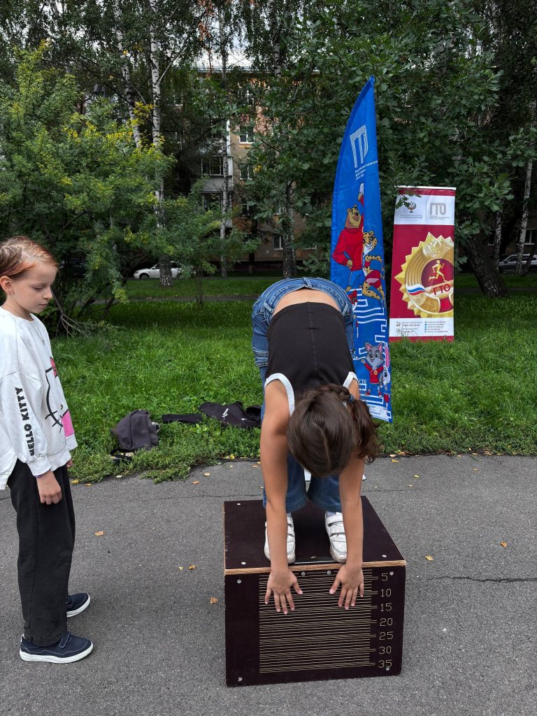 🎉 27 августа 2025 года в сквере Искусств состоялось яркое событие, организованное Территориальным управлением Центрального района г. Кемерово — праздничное мероприятие "Мы славим шахтеров", посвященное ДНЮ ШАХТЕРА!