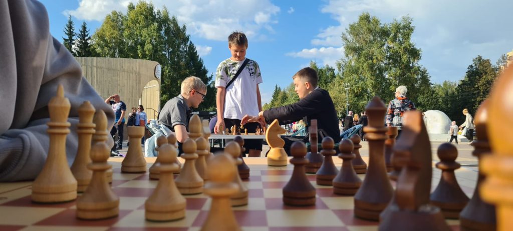 🎉 11 сентября 2025 года в Кемерово прошел 6-й ежегодный городской фестиваль «Радость жить трезво»