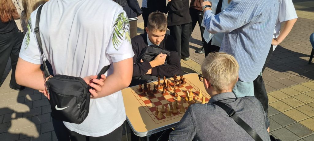 🎉 11 сентября 2025 года в Кемерово прошел 6-й ежегодный городской фестиваль «Радость жить трезво»