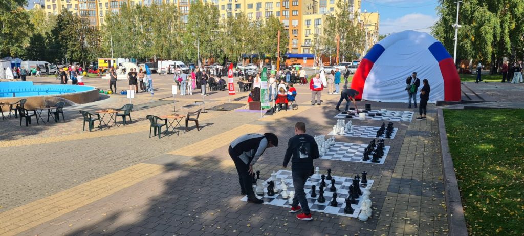 🎉 11 сентября 2025 года в Кемерово прошел 6-й ежегодный городской фестиваль «Радость жить трезво»