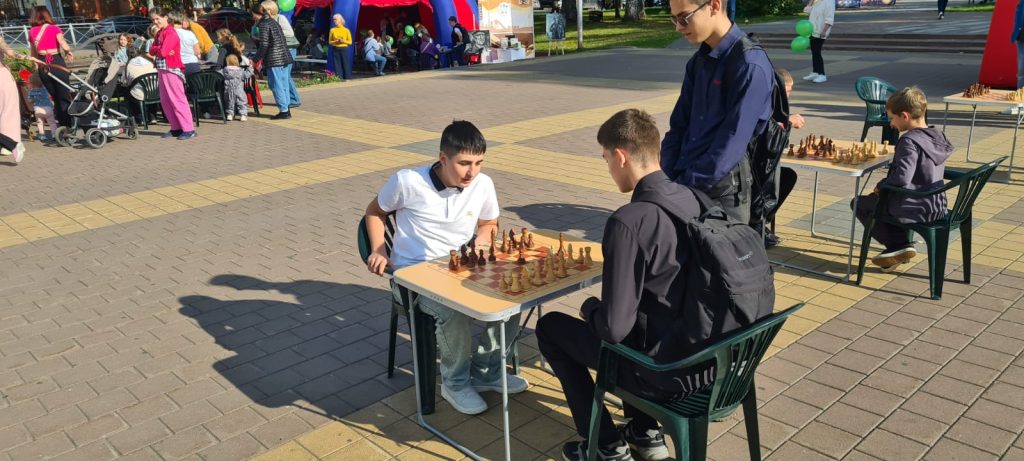 🎉 11 сентября 2025 года в Кемерово прошел 6-й ежегодный городской фестиваль «Радость жить трезво»