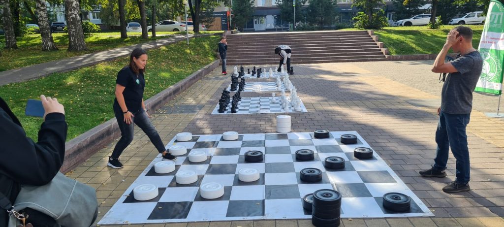 🎉 11 сентября 2025 года в Кемерово прошел 6-й ежегодный городской фестиваль «Радость жить трезво»