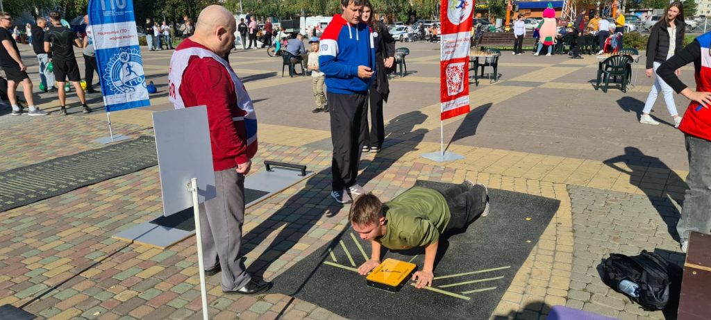 🎉 11 сентября 2025 года в Кемерово прошел 6-й ежегодный городской фестиваль «Радость жить трезво»