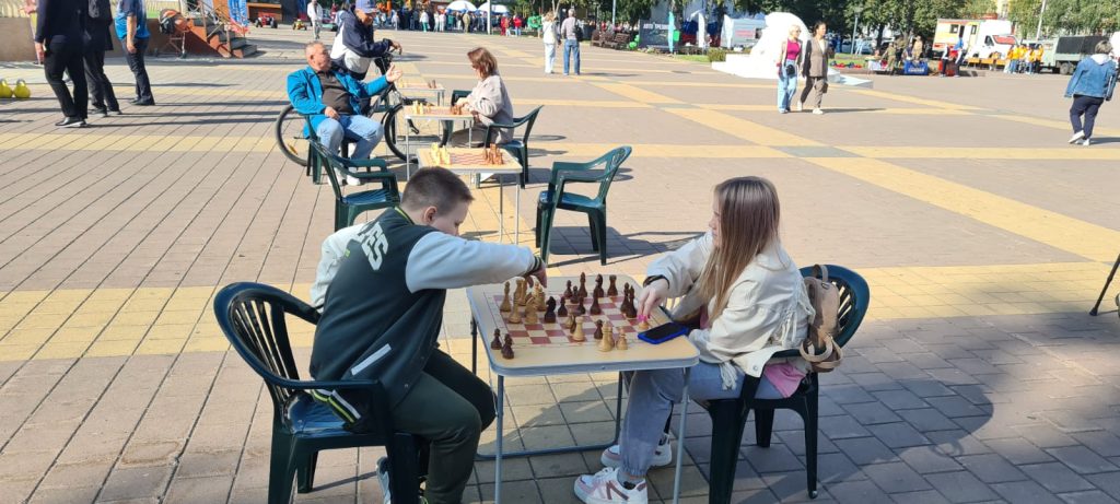 🎉 11 сентября 2025 года в Кемерово прошел 6-й ежегодный городской фестиваль «Радость жить трезво»