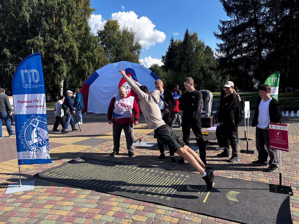 🎉 11 сентября 2025 года в Кемерово прошел 6-й ежегодный городской фестиваль «Радость жить трезво»