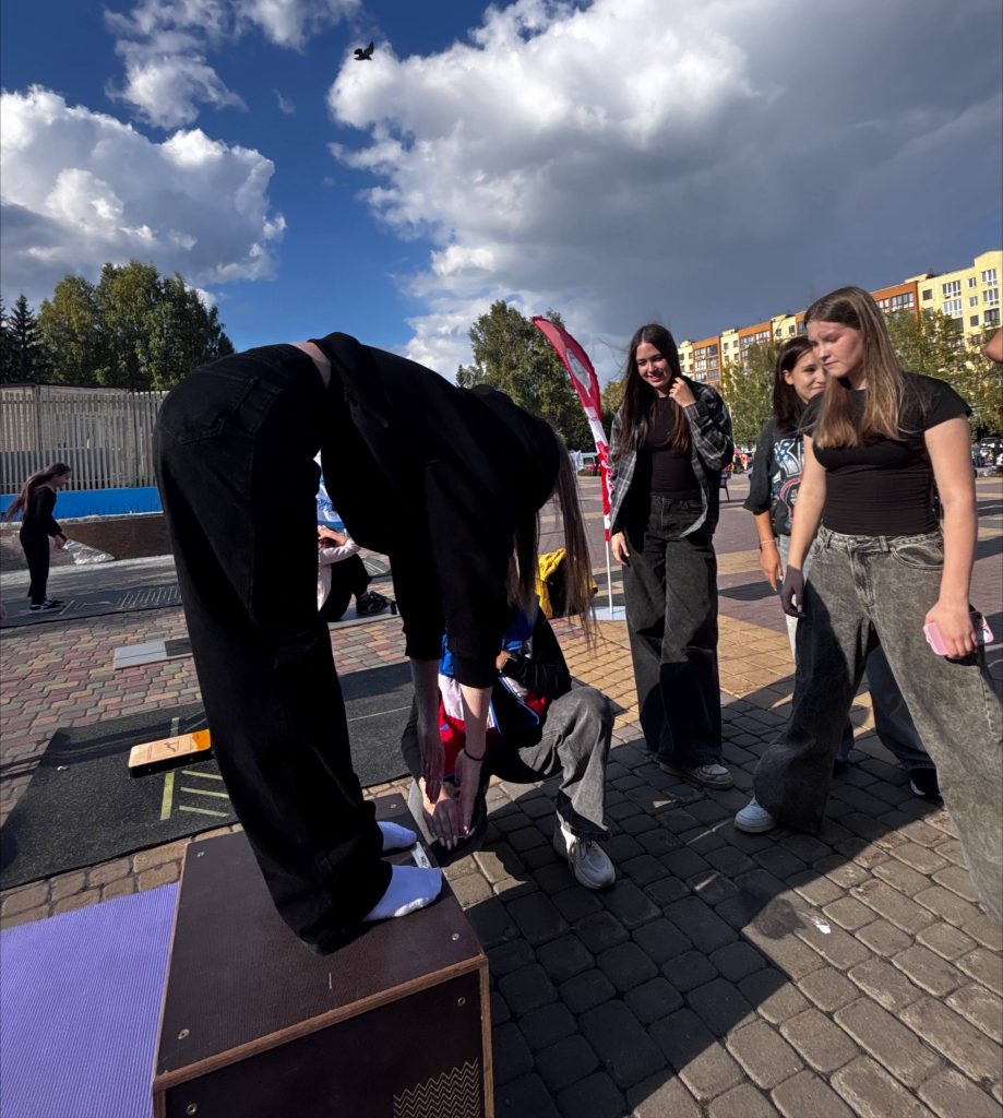 🎉 11 сентября 2025 года в Кемерово прошел 6-й ежегодный городской фестиваль «Радость жить трезво»