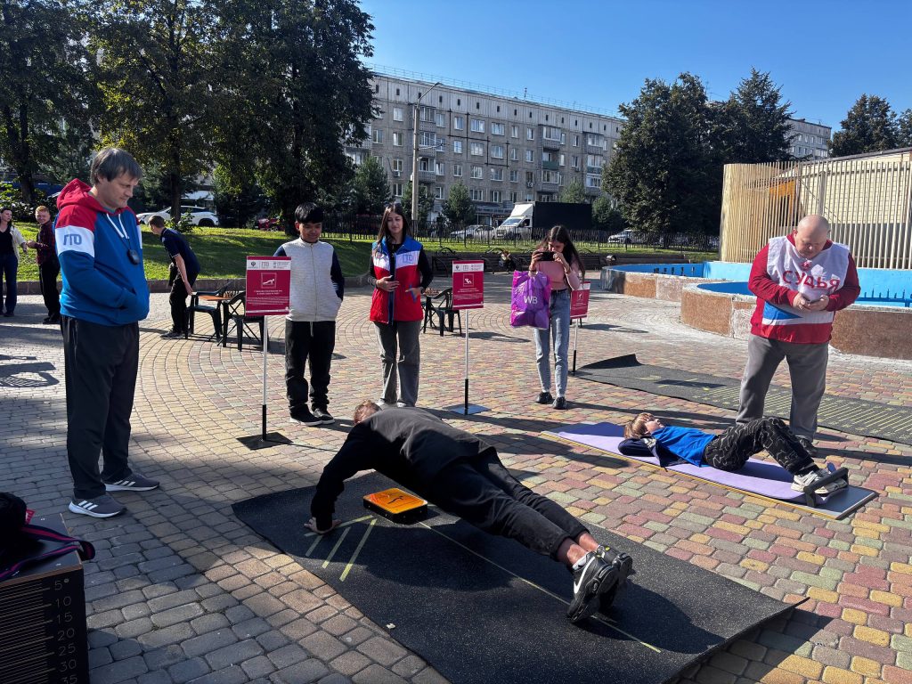 🎉 11 сентября 2025 года в Кемерово прошел 6-й ежегодный городской фестиваль «Радость жить трезво»