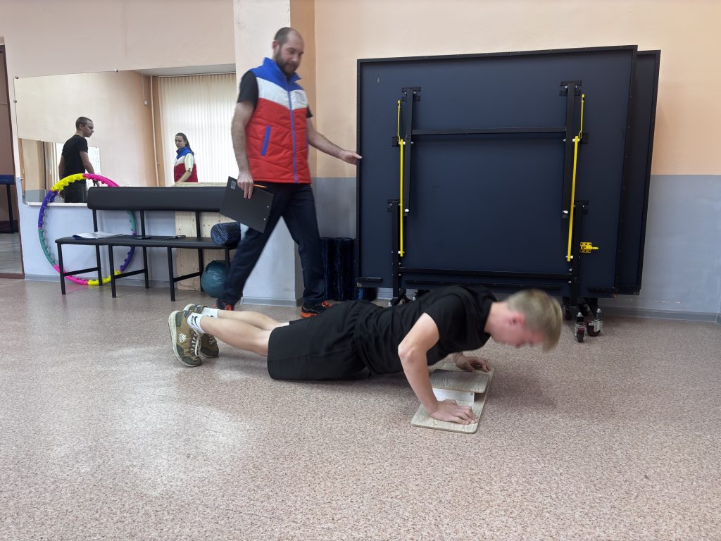 Клубы по месту жительства 🚀 Кадеты Губернаторской кадетской школы-интерната МЧС активно участвуют в сдаче норм ГТО! 💥