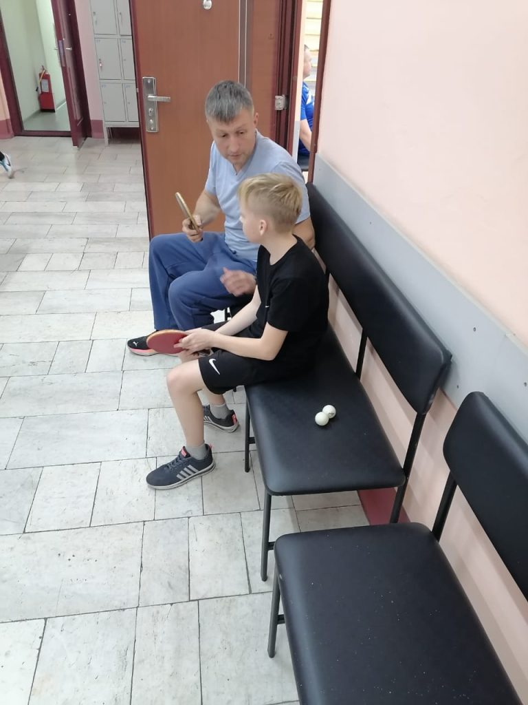 23 октября 2025 года в клубе по месту жительства «Восход» состоялось знаковое событие для юных участников наставнического проекта «СВОи дети», состоящих на учете в комиссии по делам несовершеннолетних Заводского района г. Кемерово