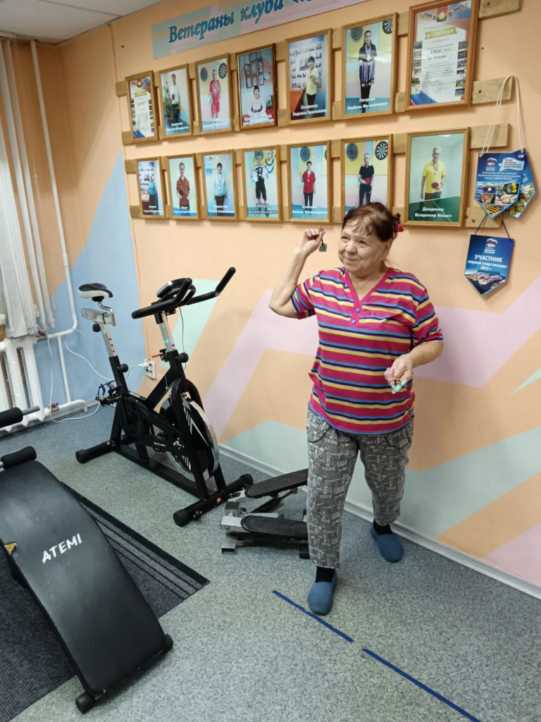 27 ноября 2025 года в клубе по месту жительства «Тонус» завершился двухдневный турнир по дартсу среди представительниц прекрасного пола. Соревнования были организованы в честь празднования Дня матери