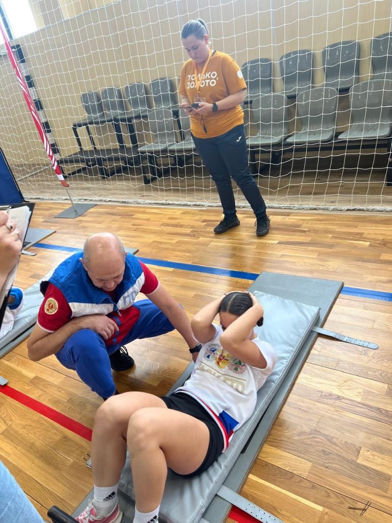 Клубы по месту жительства Сегодня в Гурьевске ярко и торжественно прошел Региональный многонациональный фестиваль ВФСК ГТО «В ГТО мы ЕДИНЫ!», посвященный Дню народного единства! 🌍🤝