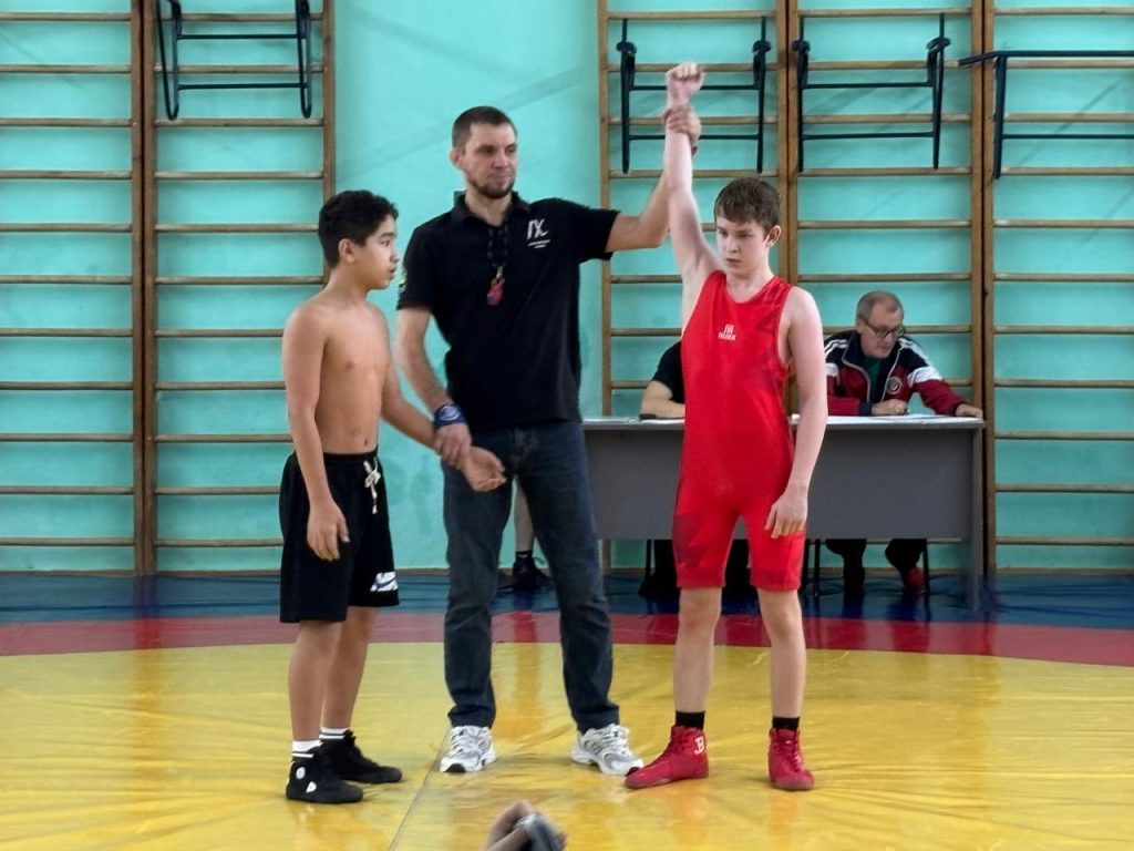 7 ноября 2025 года в клубе по месту жительства «Октябрь» состоялось значимое спортивное событие — открытое первенство по вольной борьбе среди юношей «Спорт против наркотиков» в рамках общероссийской акции "Спорт против наркотиков"