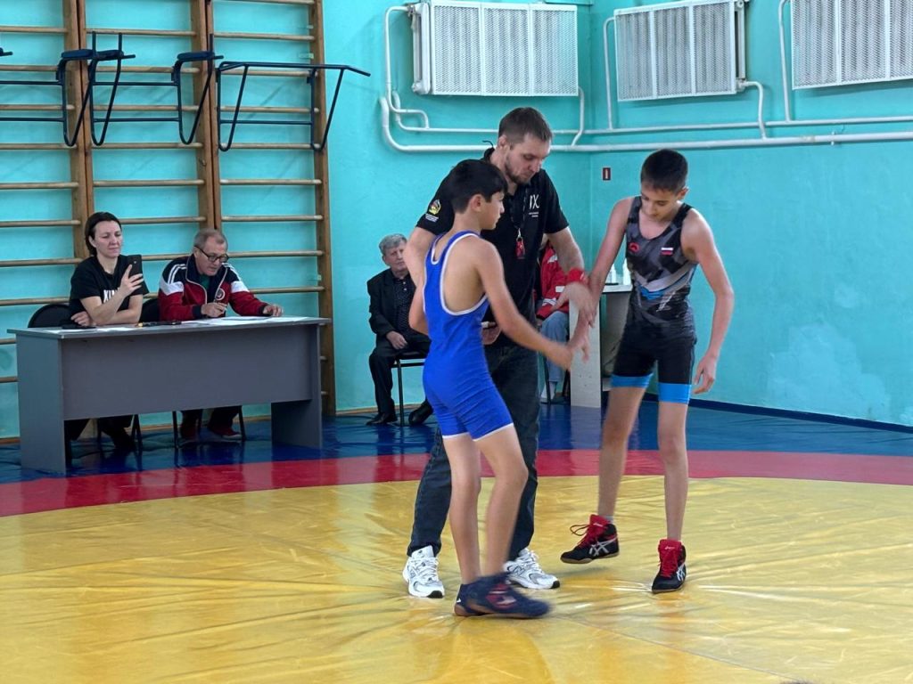 7 ноября 2025 года в клубе по месту жительства «Октябрь» состоялось значимое спортивное событие — открытое первенство по вольной борьбе среди юношей «Спорт против наркотиков» в рамках общероссийской акции "Спорт против наркотиков"