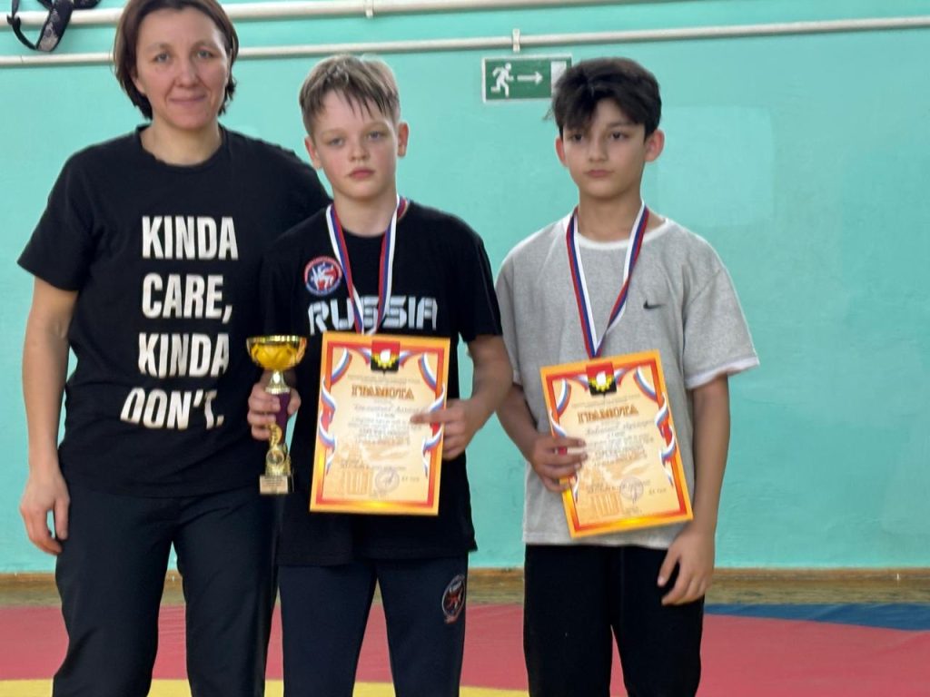 7 ноября 2025 года в клубе по месту жительства «Октябрь» состоялось значимое спортивное событие — открытое первенство по вольной борьбе среди юношей «Спорт против наркотиков» в рамках общероссийской акции "Спорт против наркотиков"