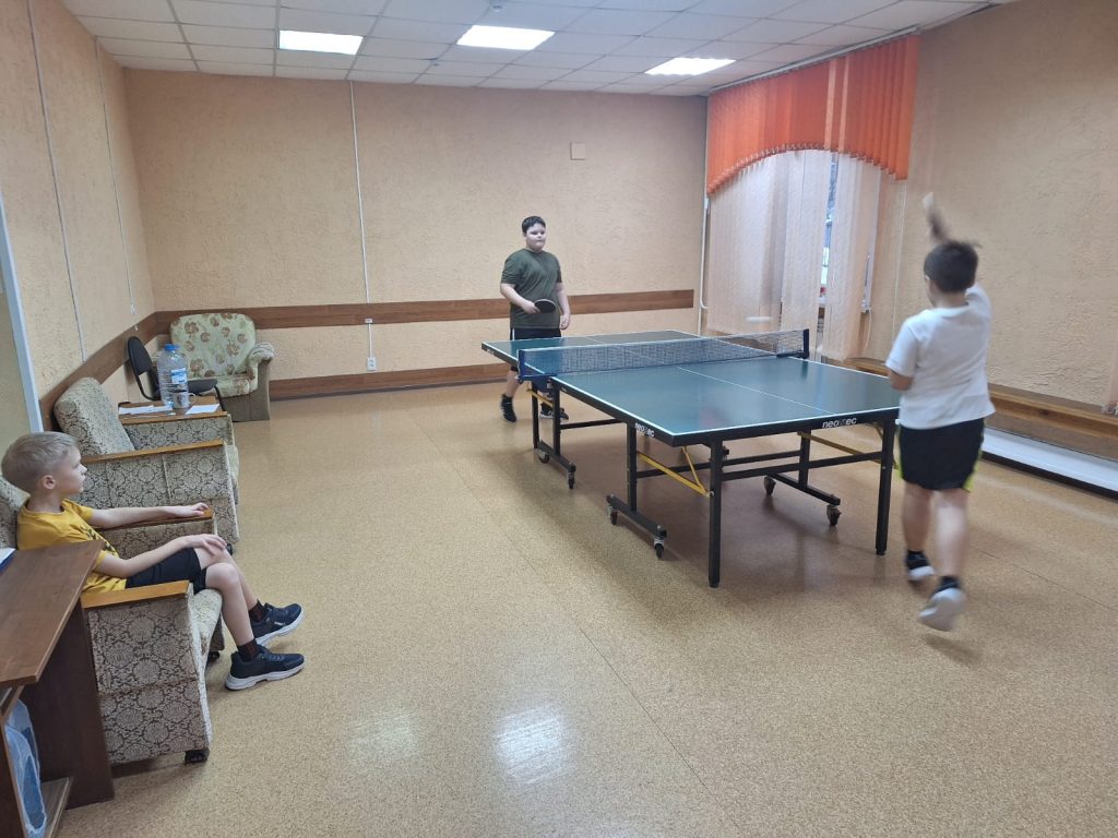 🏓 13 ноября 2025 года в клубе по месту жительства «Слава» состоялся увлекательный турнир по настольному теннису, приуроченный ко Всемирному Дню доброты!