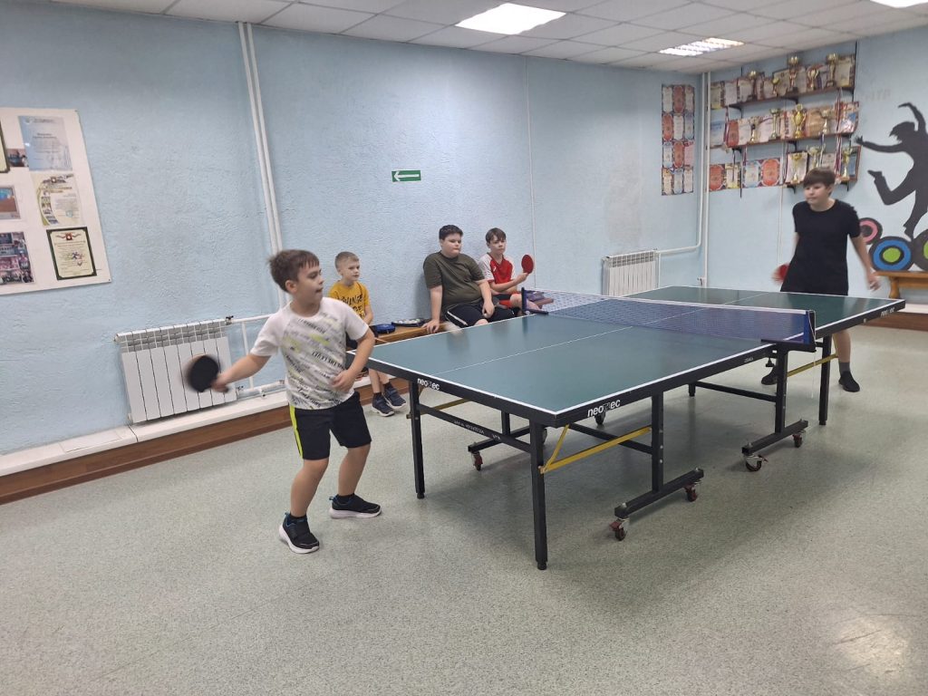 🏓 13 ноября 2025 года в клубе по месту жительства «Слава» состоялся увлекательный турнир по настольному теннису, приуроченный ко Всемирному Дню доброты!