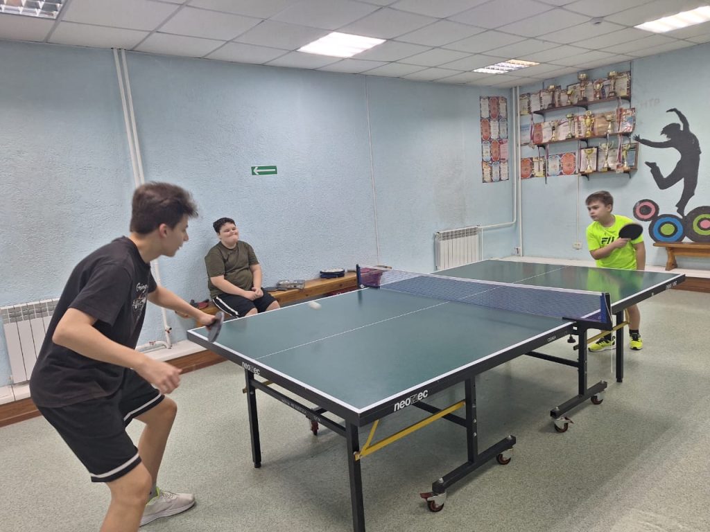 🏓 20 ноября 2025 года состоялся захватывающий внутриклубный турнир, который собрал 10 талантливых спортсменов.