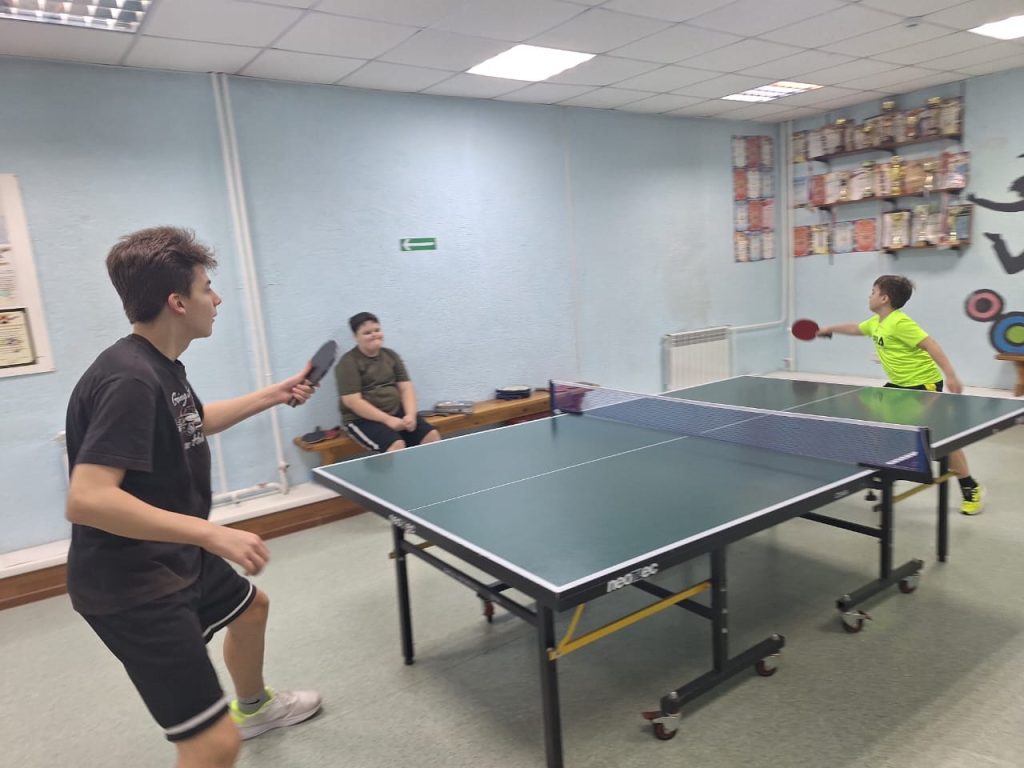 🏓 20 ноября 2025 года состоялся захватывающий внутриклубный турнир, который собрал 10 талантливых спортсменов.