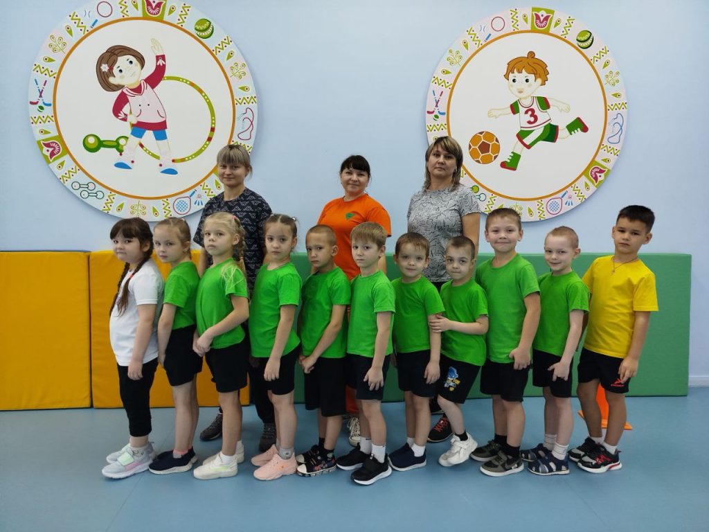 Маленькие чемпионы: дошколята детского сада №158 выполняют нормы ГТО!