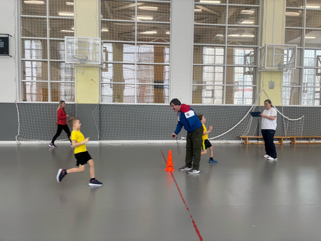 12 февраля 2026 года специалисты Центра тестирования ГТО МАУ «Клубы по месту жительства» провели важное мероприятие для учеников школы №45 города Кемерово 