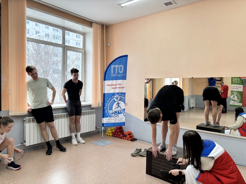 Клубы по месту жительства 💪 4 марта 2026 года в клубе по месту жительства «Восход» прошёл приём нормативов комплекса ГТО для студентов Кузбасского государственного аграрного университета! 💪