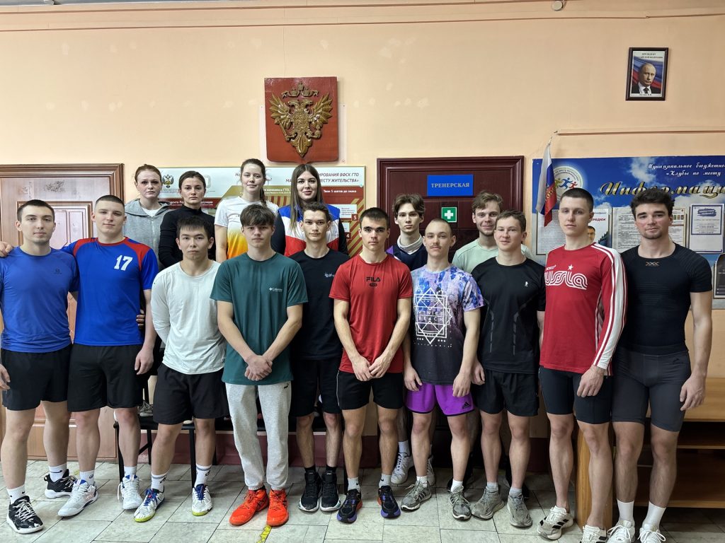Клубы по месту жительства 💪 4 марта 2026 года в клубе по месту жительства «Восход» прошёл приём нормативов комплекса ГТО для студентов Кузбасского государственного аграрного университета! 💪