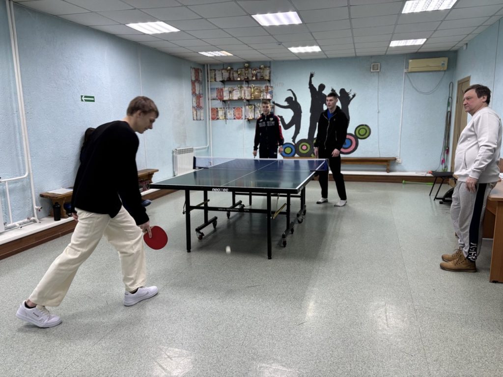 5 марта 2026 года в клубе по месту жительства «Слава» прошел мастер-класс по настольному теннису, организованный для несовершеннолетних осужденных, состоящих на учете в филиалах г. Кемерово ФКУ «Уголовно-исполнительная инспекция ГУФСИН России по Кемеровской области - Кузбассу». 🎉