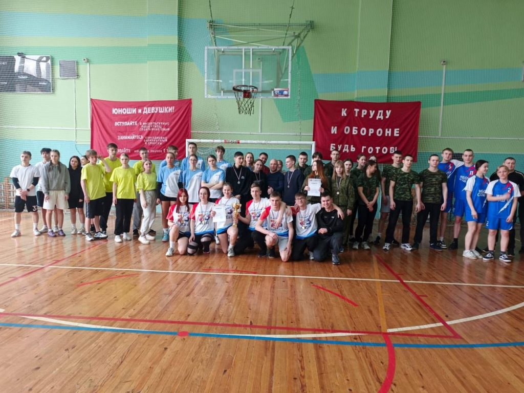 Юные кемеровчане продемонстрировали спортивные достижения в рамках конкурса-марафона "Начальные классы в ГТО!"