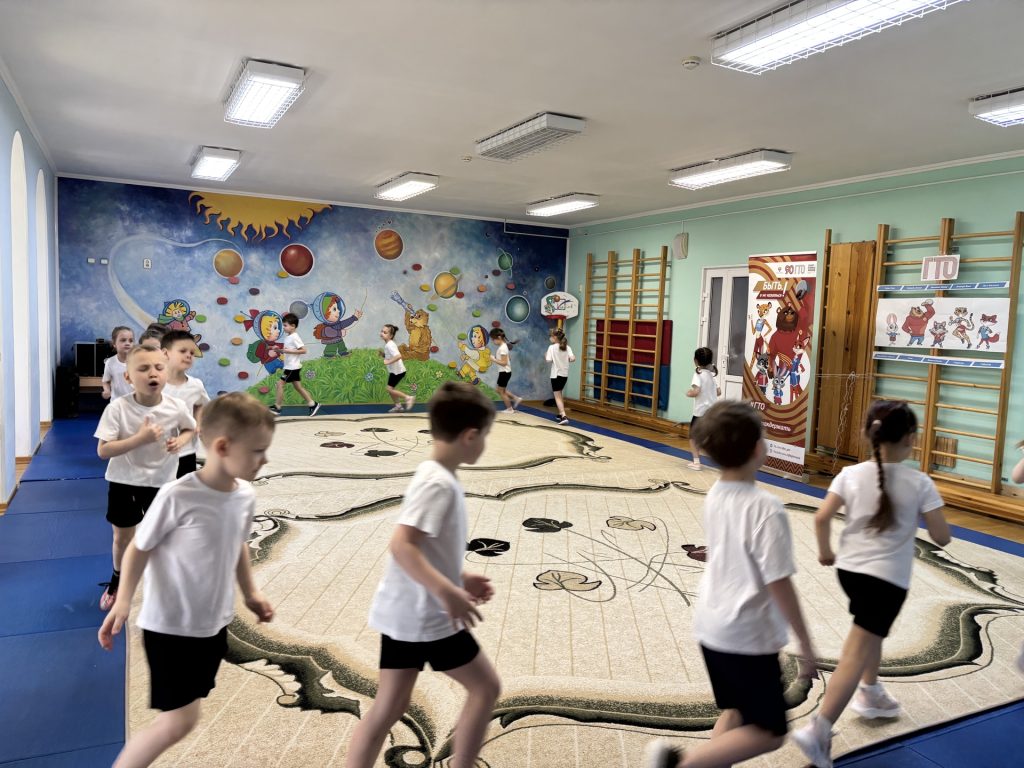 Будущие чемпионы: дошколята Кемерово успешно выполнили нормы ГТО!