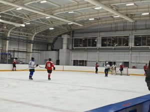 🏒 6 мая 2026 года в ледовом дворце «Металлист» (п. Металлплощадка) прошла захватывающая хоккейная встреча между командами: