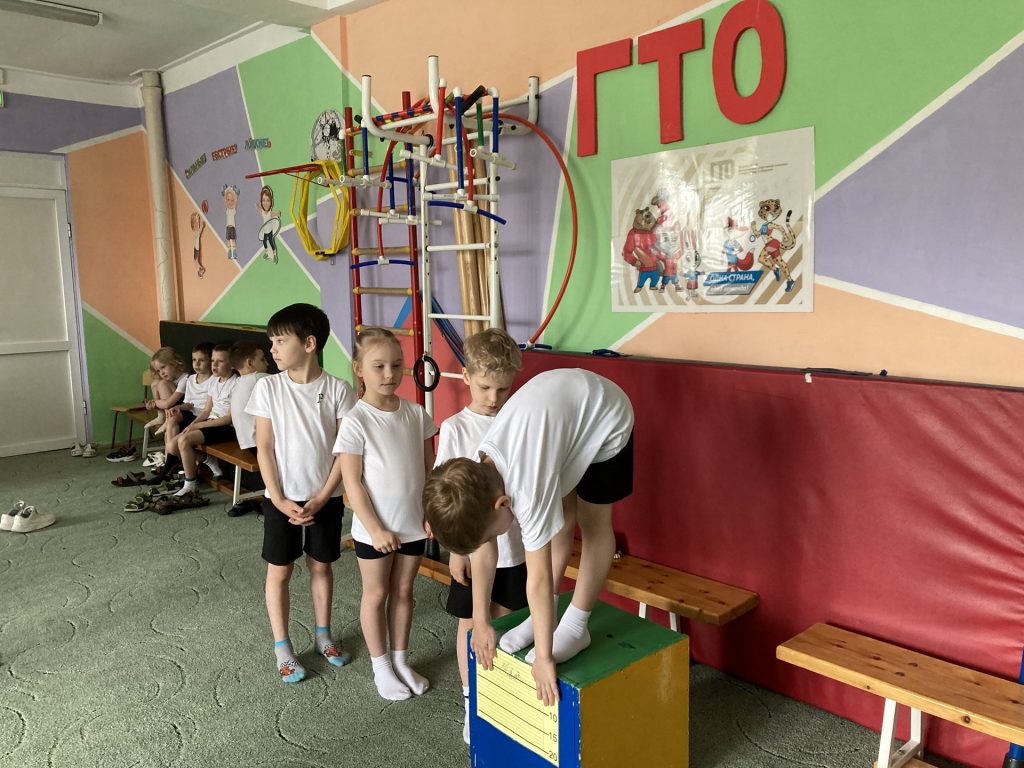 Детский Сад №232 выполняет ГТО